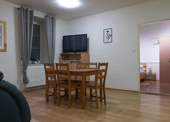 Lägenhet Stara Skola *